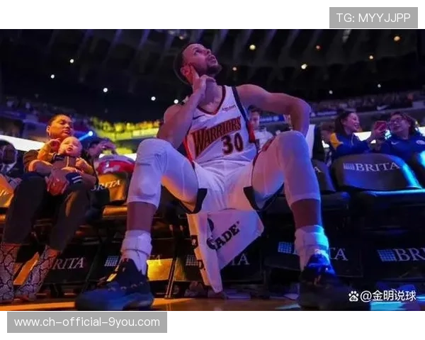 勇士临场调整：外线跑位与掩护默契度上升